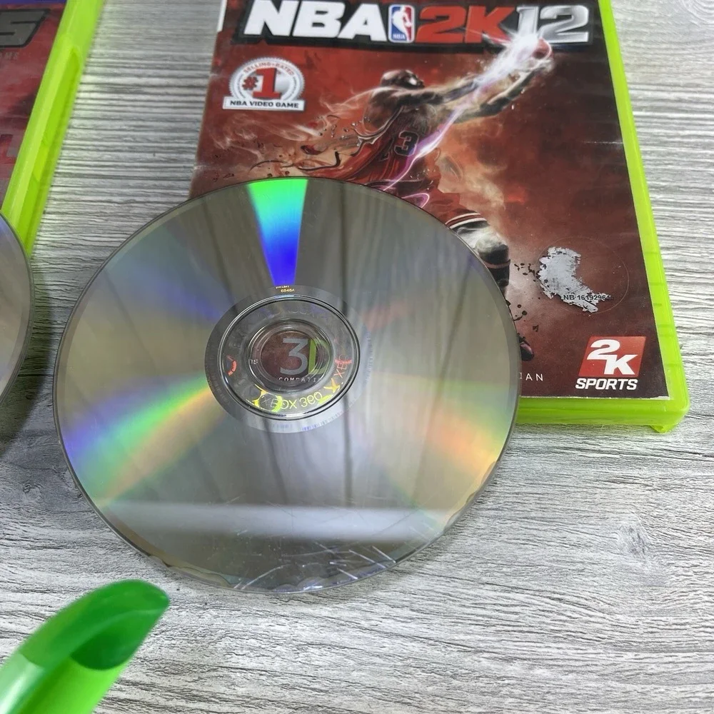 Xbox 360 Games Lot Of 2  NBA2K12 NBA2K15 Sports Games